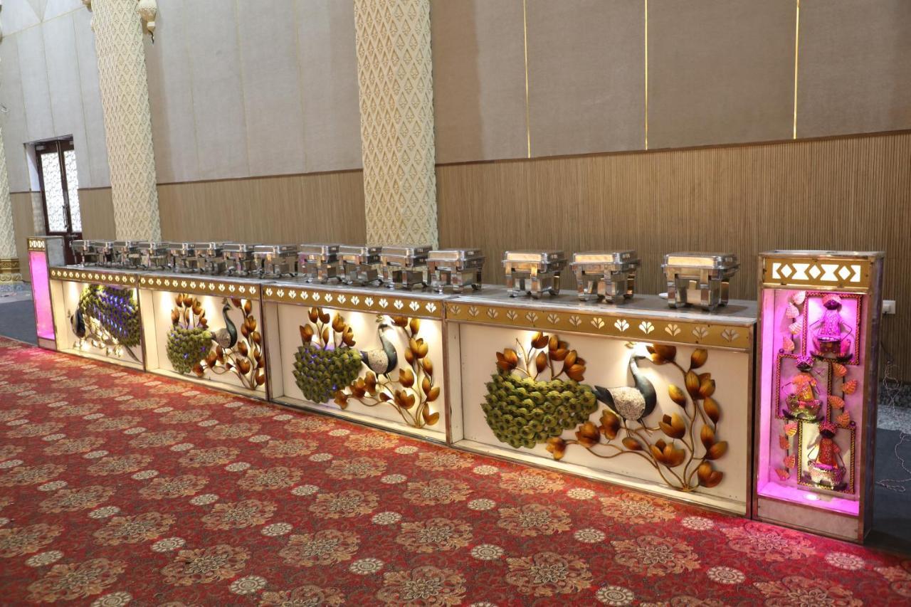 Gadiraju Palace Convention Centre & Hotel Вишакхапатнам Экстерьер фото